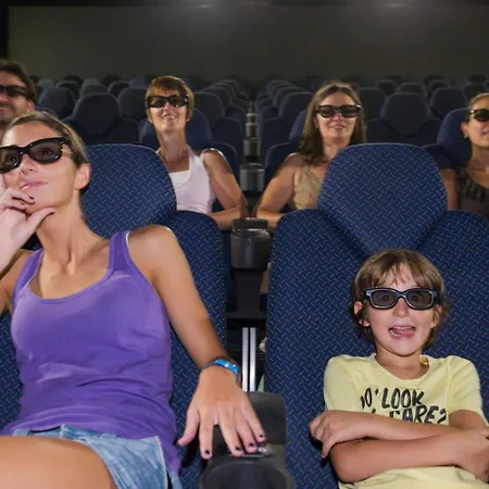 فندق Autohotel 3*