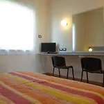 Szálloda Autohotel 3*