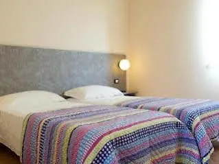 Autohotel ホテル 3*