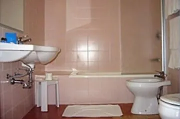 Autohotel 3* Равенна